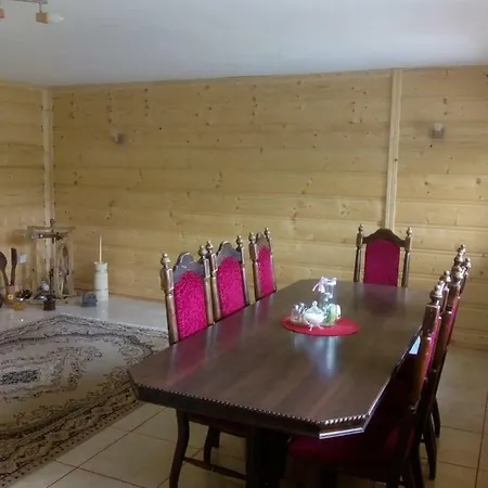 Drewniane Pokoje W Niedzicy *