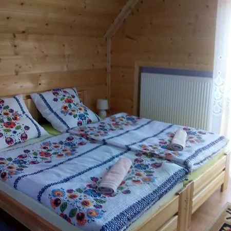 Feriegård Drewniane Pokoje W Niedzicy Niedzica Zamek